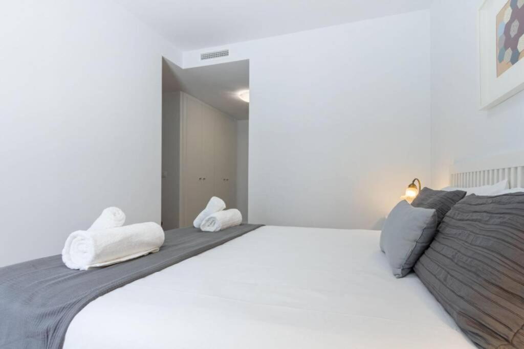 Triana Pages Oasis By Valcambre Sevilha Exterior foto